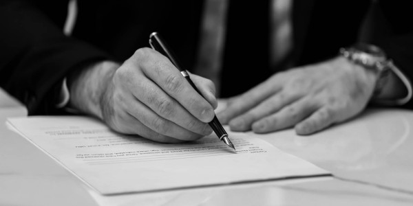 Constitución de Sociedades en Girona · Elaboración de Contratos Mercantiles